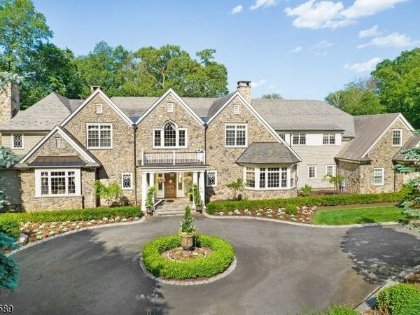 4 Rainetree Rdg, Mendham, NJ 07931