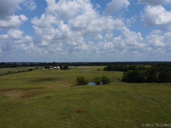 N Maple Street , Porum, OK 74455