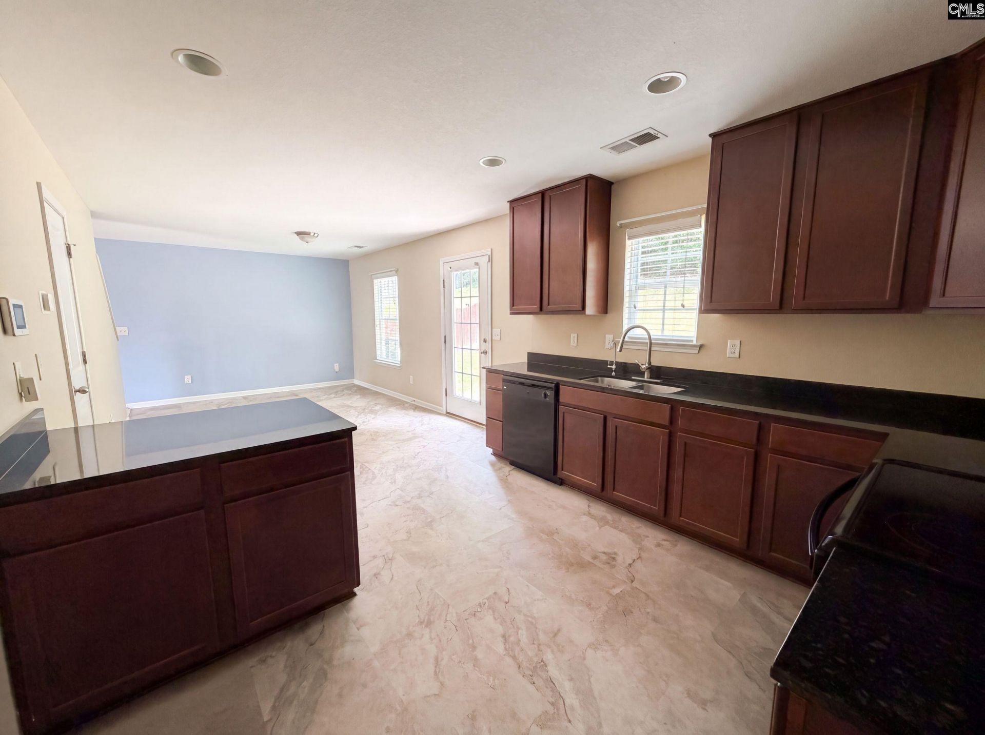 1066 Rabon Pond Drive  Photo 9