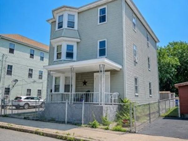 552 Alden St, Fall River, MA 02723