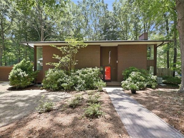405 Luola Street , Madison, NC 27205