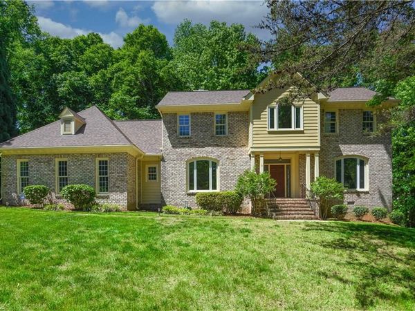 3 Charlottesville Court, Greensboro, NC 27410