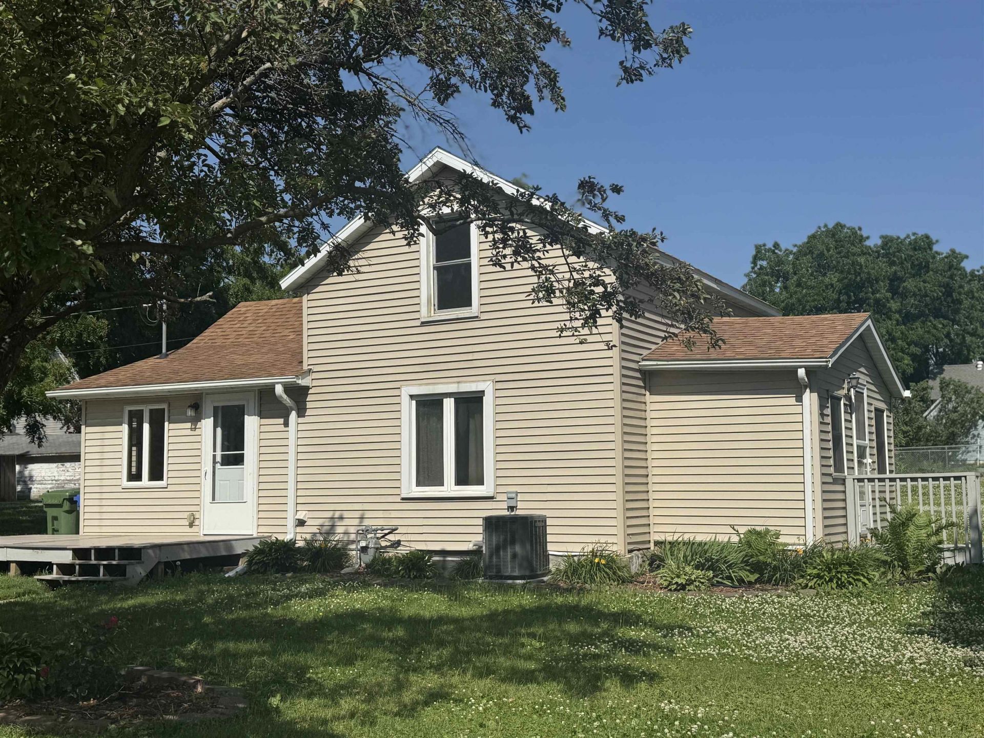1806 & 1808 Bailey St., Charles City, IA 50616 Main Photo
