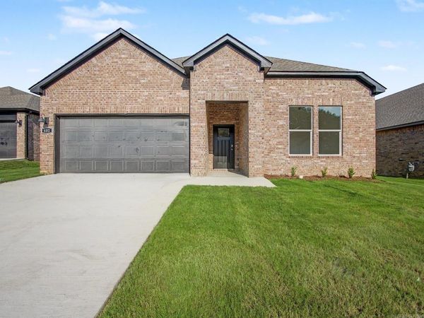614 Riley Lane , Maumelle, AR 72113