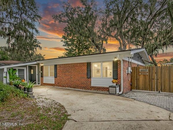 4647 BLUFF Avenue, Jacksonville, FL 32225