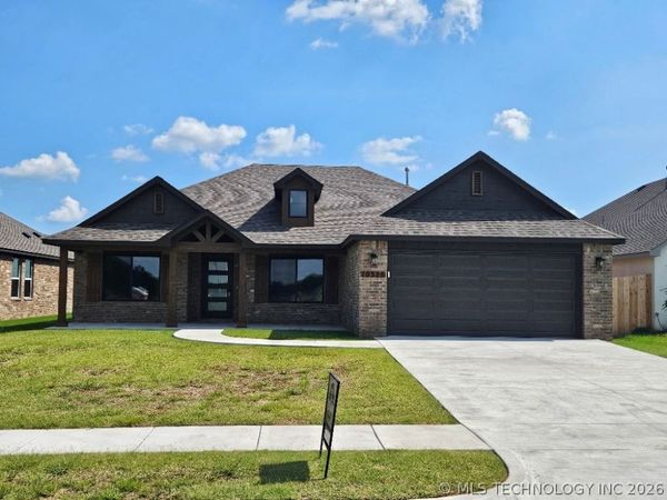 10320 E 132nd Street S, Bixby, OK 74008