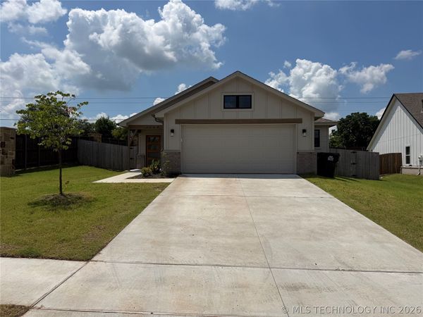 1640 E 140th Place , Glenpool, OK 74033