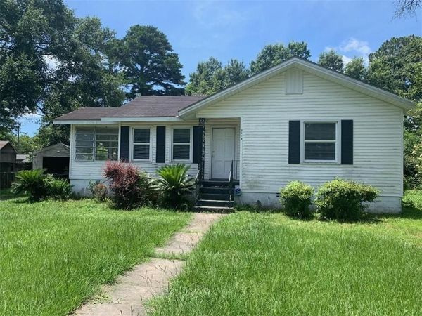 3173 Baronne Street, Mobile, AL 36606