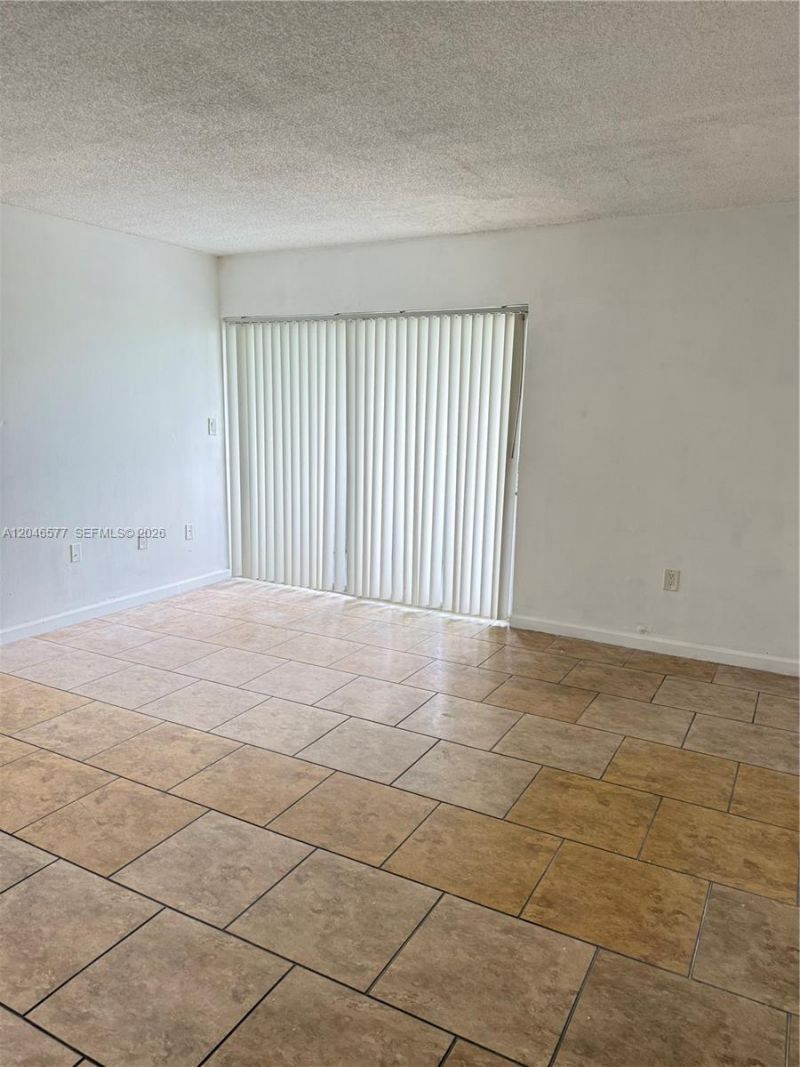 9355 Fontainebleau Blvd, Unit C208, Miami, FL 33172 Photo