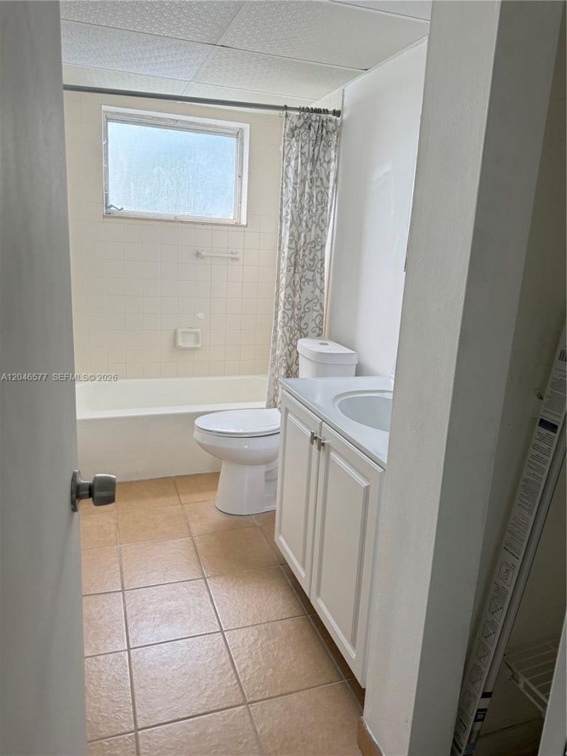 9355 Fontainebleau Blvd, Unit C208, Miami, FL 33172 Photo