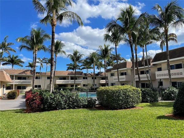 14500 SW 88th Ave, Unit 151, Palmetto Bay, FL 33176