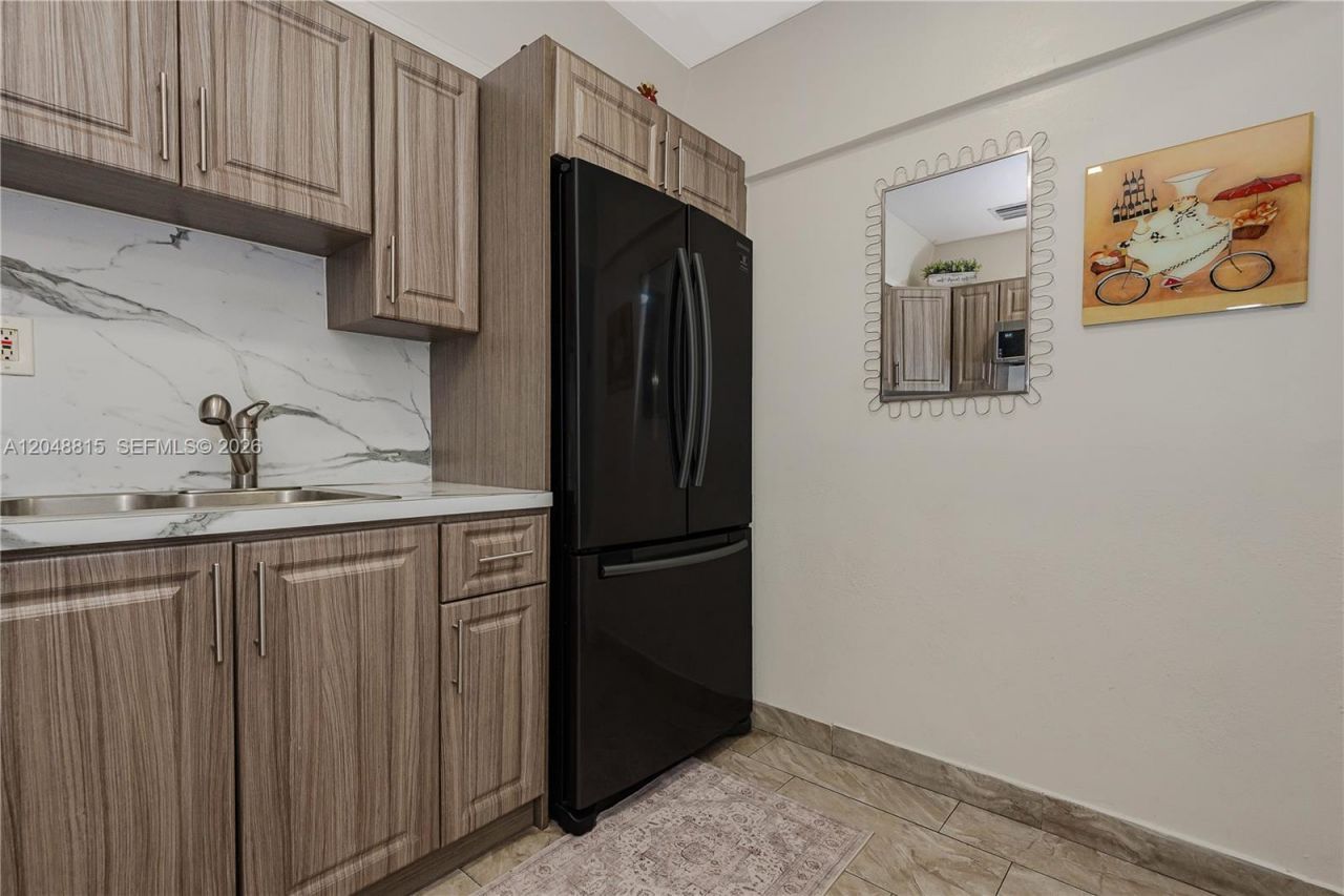 750 NE 4th Pl , Hialeah, FL 33010 Photo