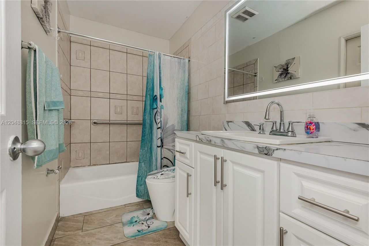 750 NE 4th Pl , Hialeah, FL 33010 Photo