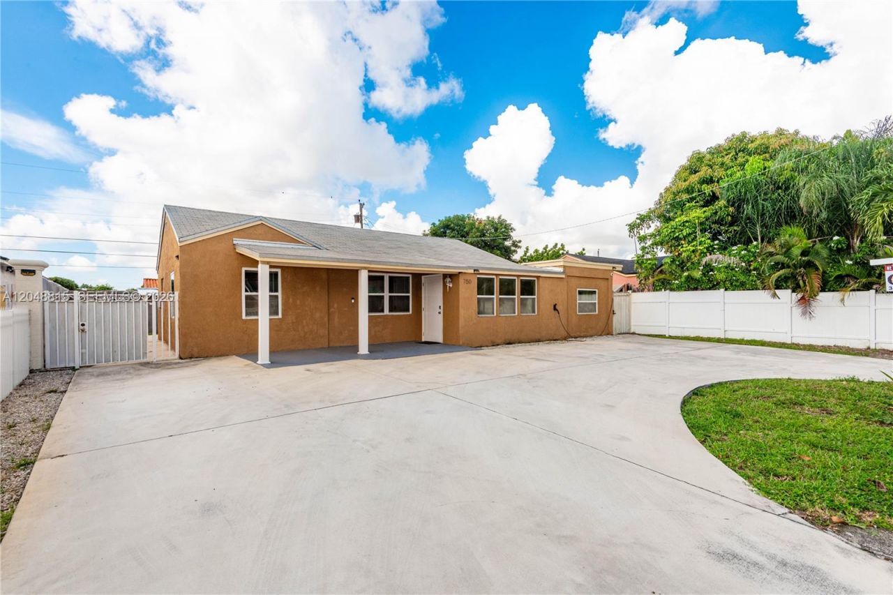 750 NE 4th Pl, Hialeah, FL 33010 Photo