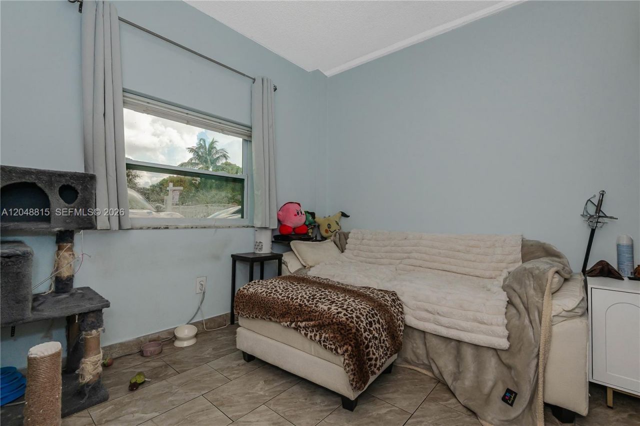 750 NE 4th Pl , Hialeah, FL 33010 Photo