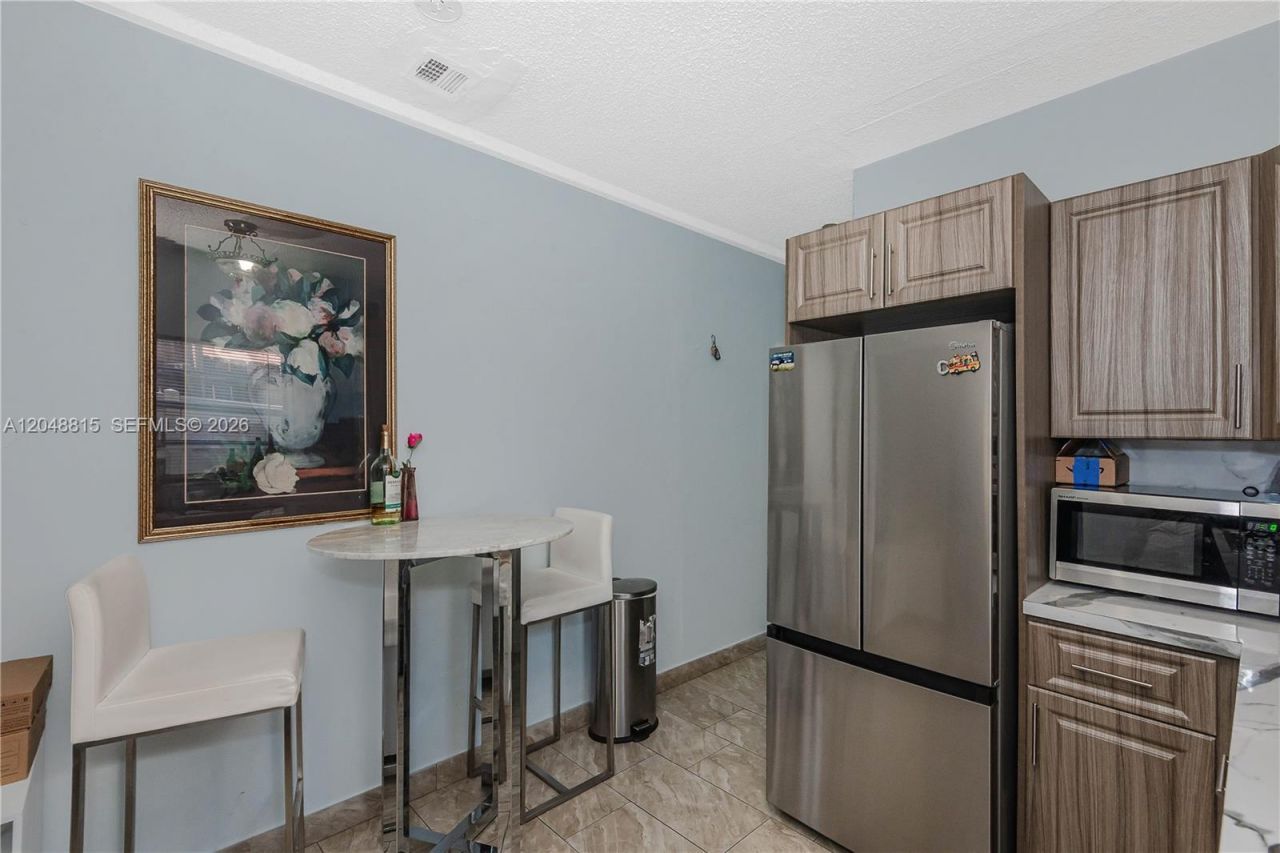 750 NE 4th Pl , Hialeah, FL 33010 Photo