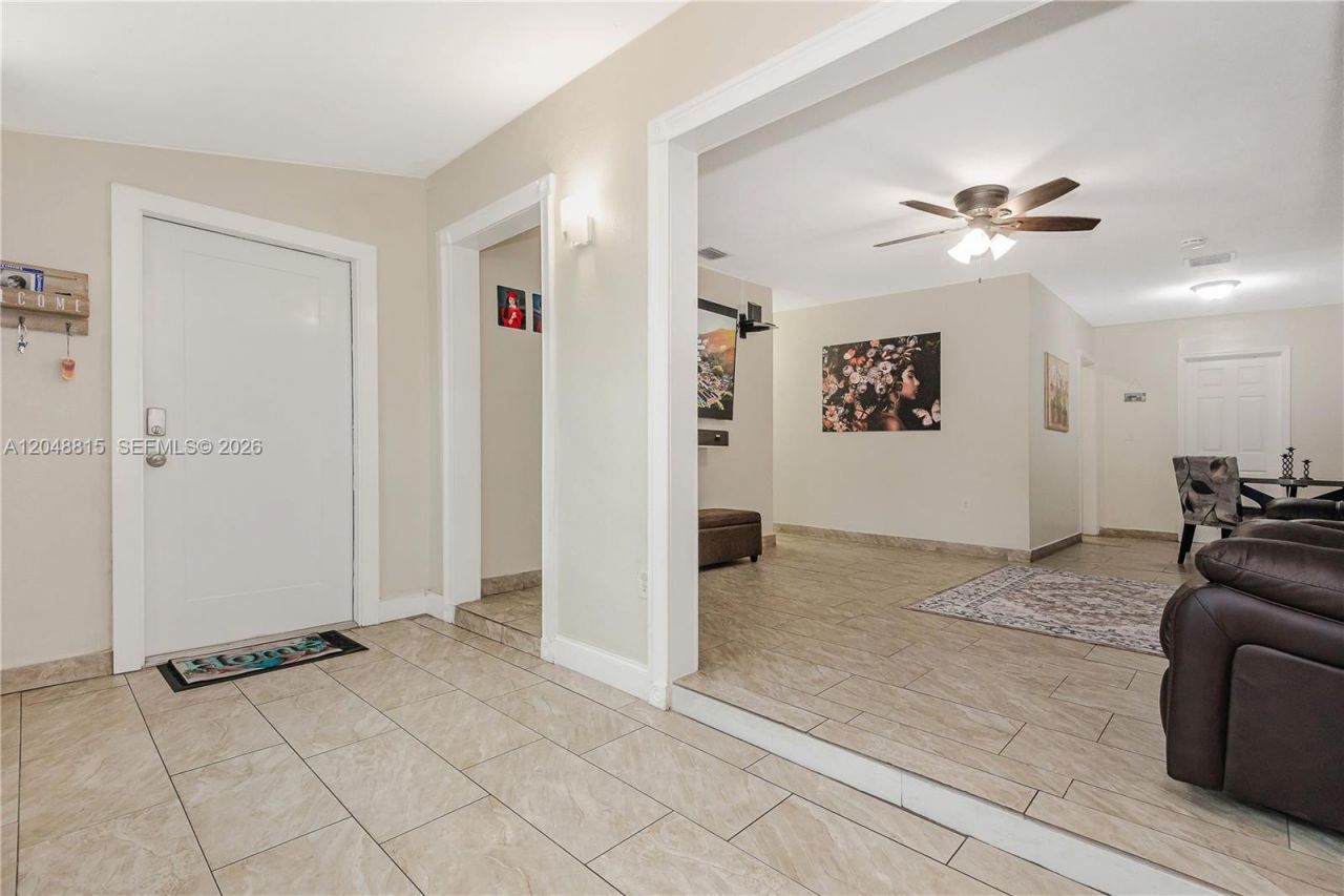 750 NE 4th Pl , Hialeah, FL 33010 Photo