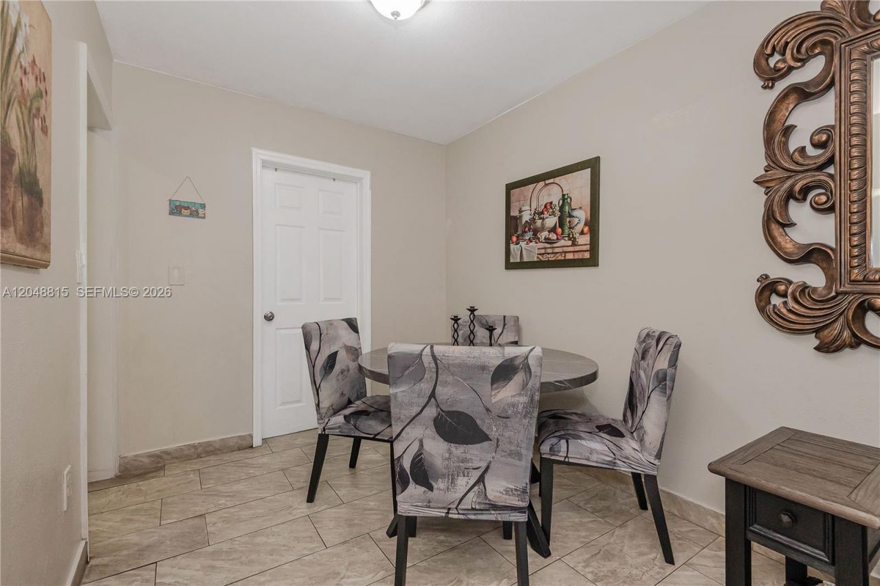 750 NE 4th Pl , Hialeah, FL 33010 Photo