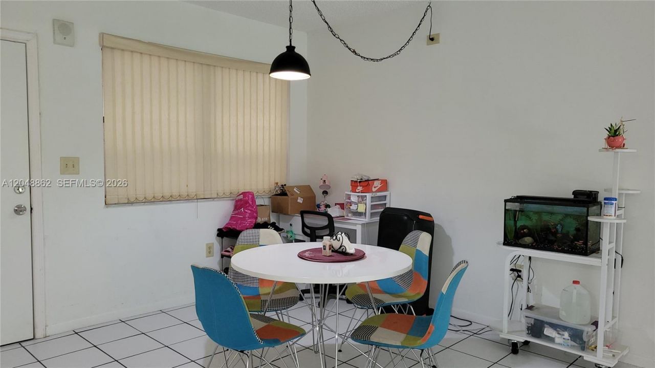 461 Ives Dairy Rd , Unit 204-2, Miami, FL 33179 Photo