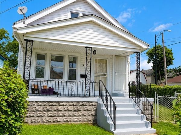 476 Shirley Avenue , Buffalo, NY 14215