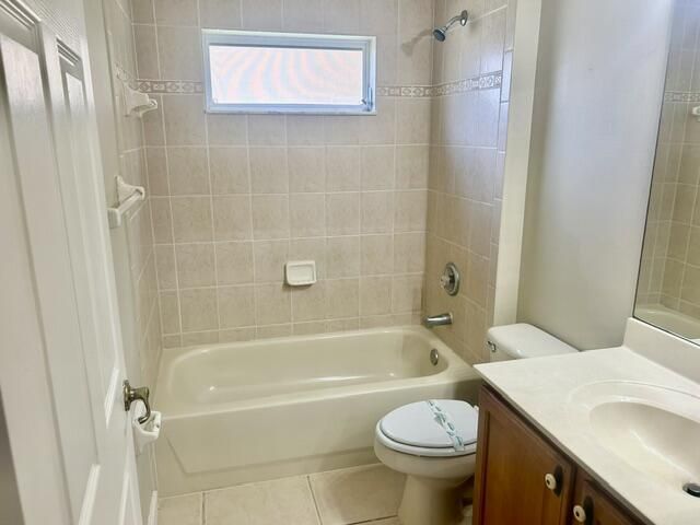 6469 Bay Island Court, West Palm Beach, FL 33411 Photo