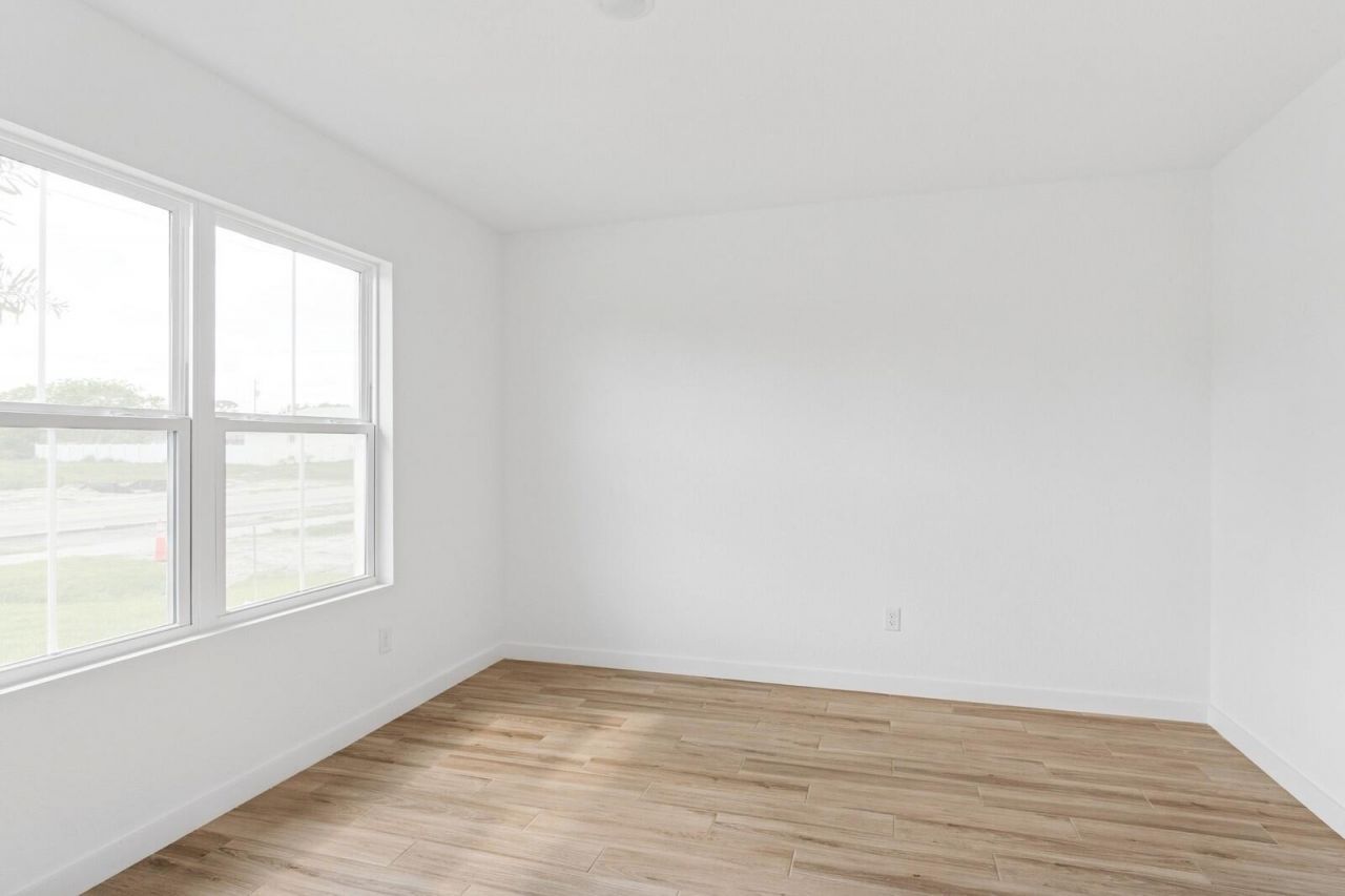 1726 SW Dreyfuss Boulevard, Port Saint Lucie, FL 34953 Photo