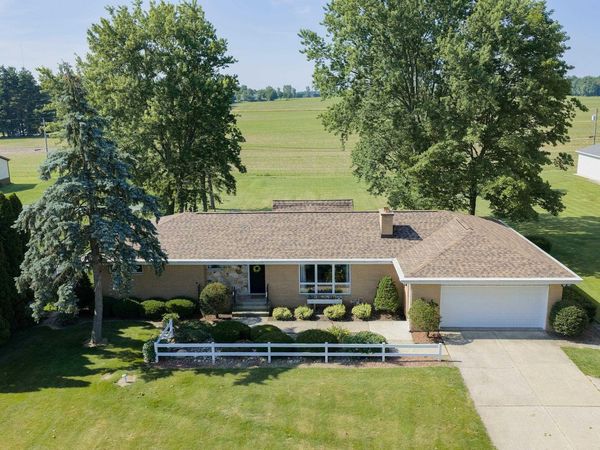16122 Jackson Road, Mishawaka, IN 46544