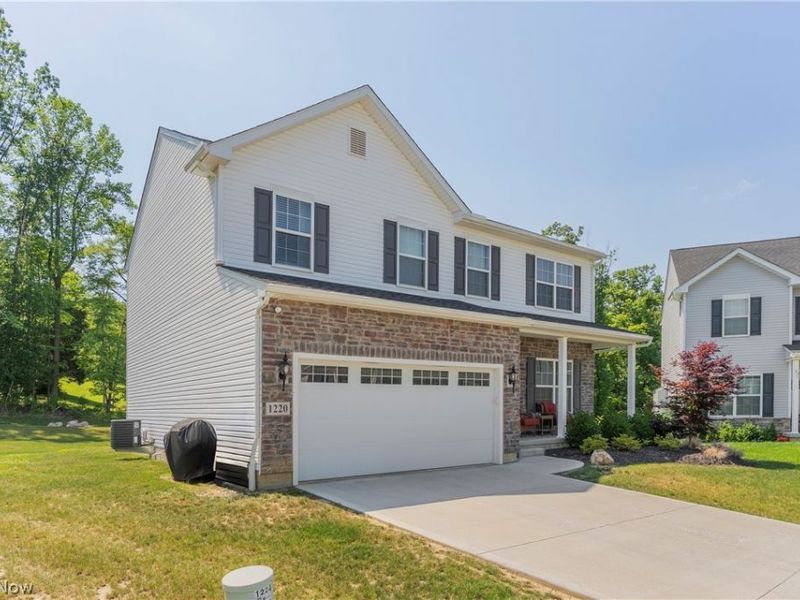 1220 Selena Grove, Uniontown, OH 44685 Photo 2