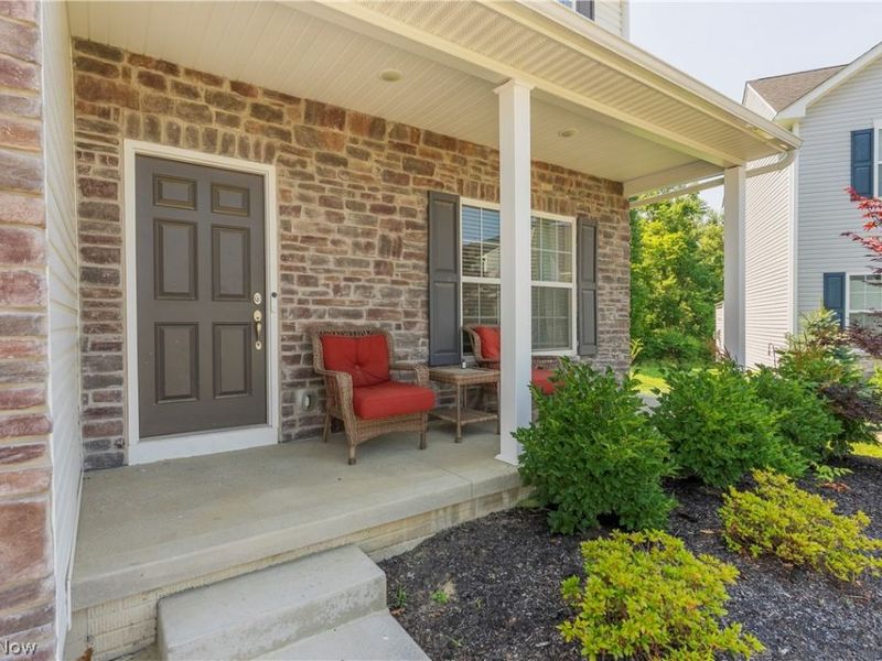 1220 Selena Grove, Uniontown, OH 44685 Photo 3