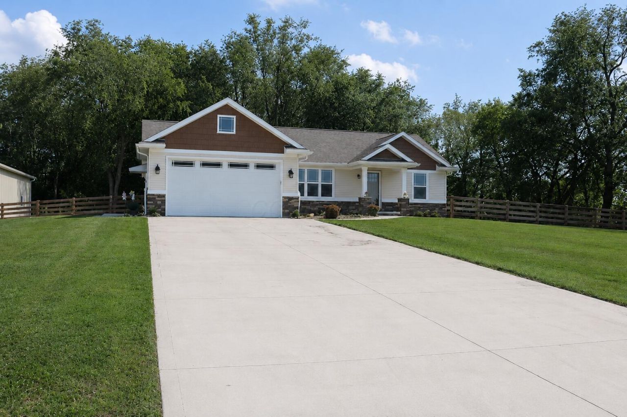 22686 Deal Road, Gambier, OH 43022 Main Photo