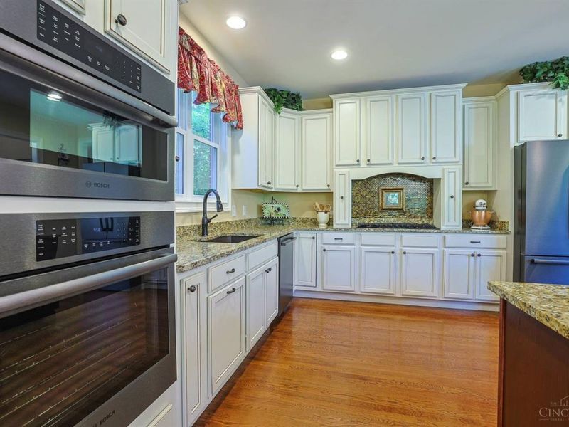 8232 Ascot Glen Court, Liberty Township, OH 45044 Photo 14