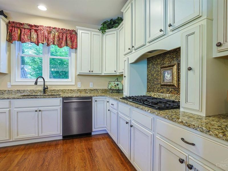 8232 Ascot Glen Court, Liberty Township, OH 45044 Photo 16