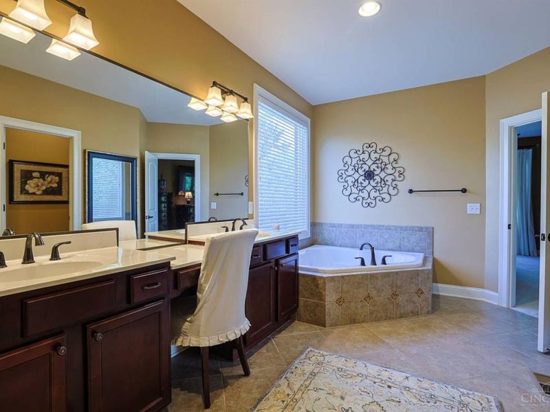 8232 Ascot Glen Court, Liberty Township, OH 45044 Photo 25