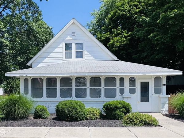 216 W Main Street, Arcadia, IN 46030