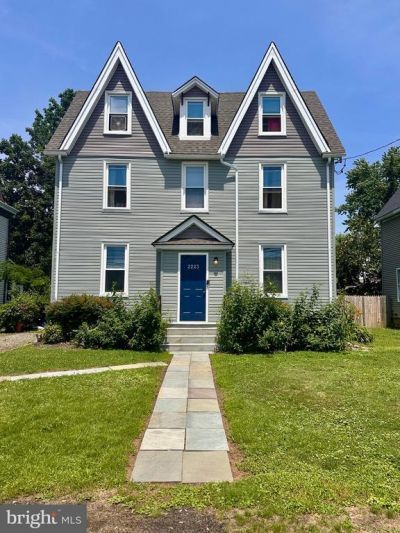 2223 AMOSLAND ROAD, HOLMES, PA 19043