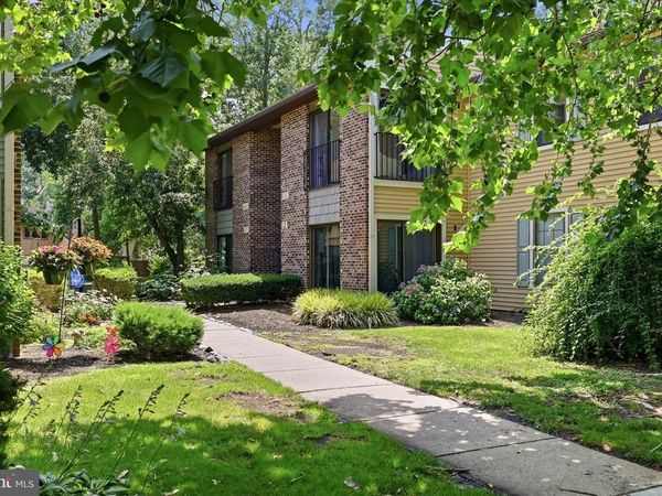 10 B W BLUEBELL LANE, MOUNT LAUREL, NJ 08054