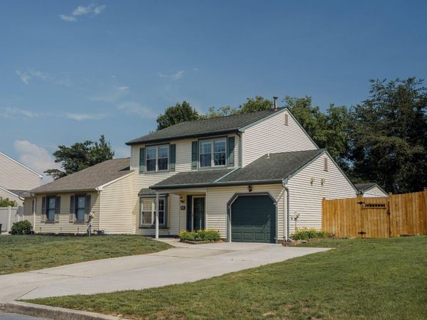 28 CHERRY CIRCLE, BLACKWOOD, NJ 08012
