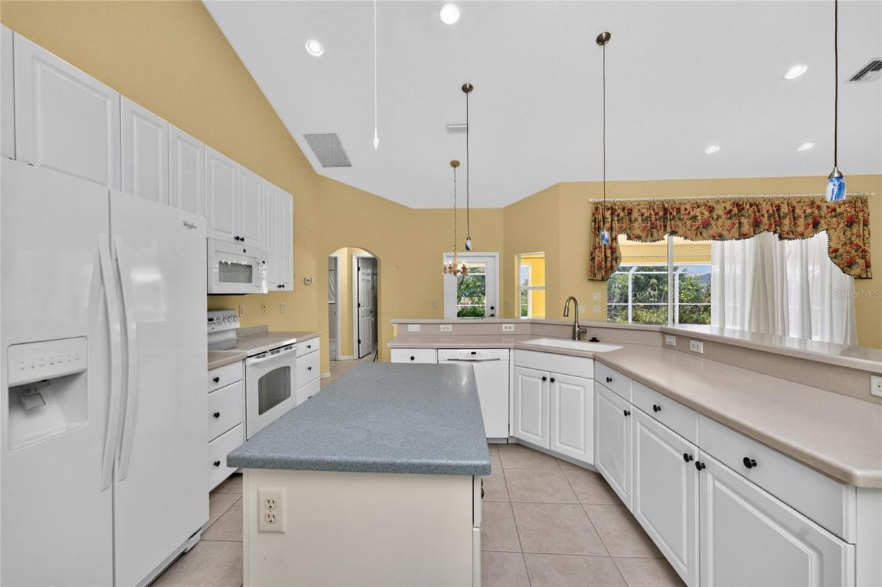 225 Fairway Road , Rotonda West, FL 33947 Photo