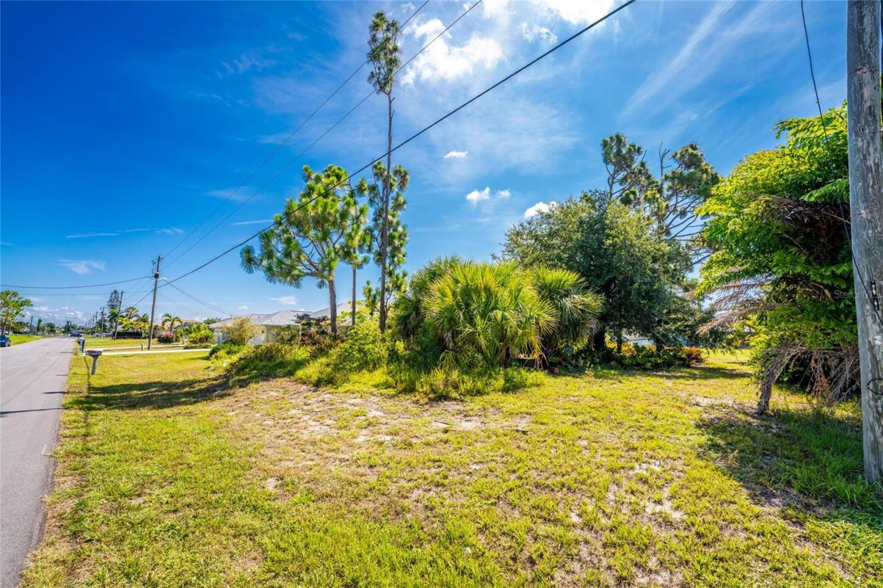 225 Fairway Road , Rotonda West, FL 33947 Photo