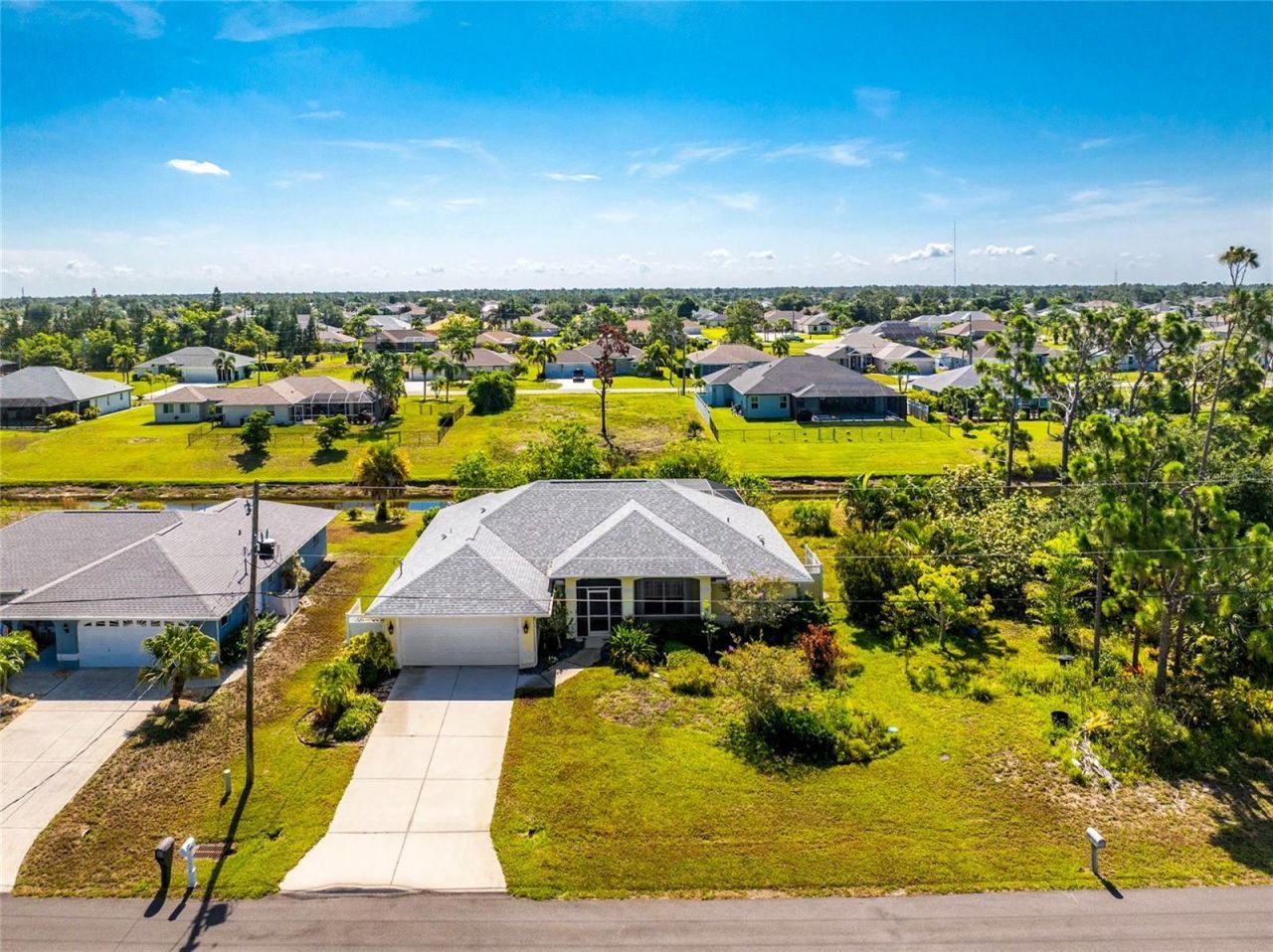 225 Fairway Road , Rotonda West, FL 33947 Photo