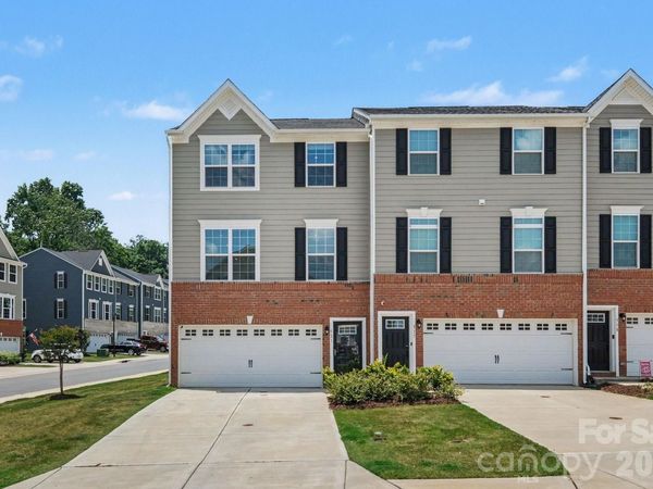 521 Moondance Drive , Gastonia, NC 28054