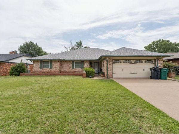 9718 Skylark Road, Oklahoma City, OK 73162