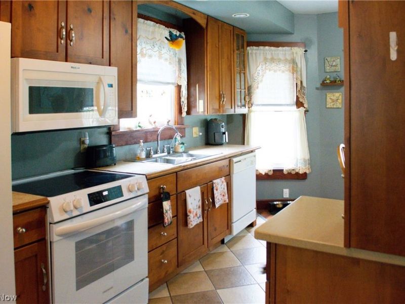 602 S Mill Street, Louisville, OH 44641 Photo 10