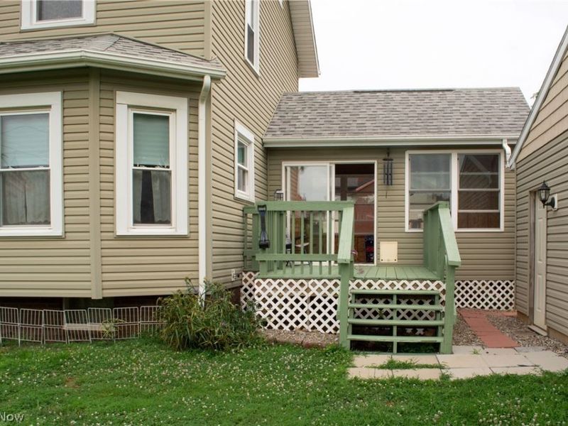 602 S Mill Street, Louisville, OH 44641 Photo 2