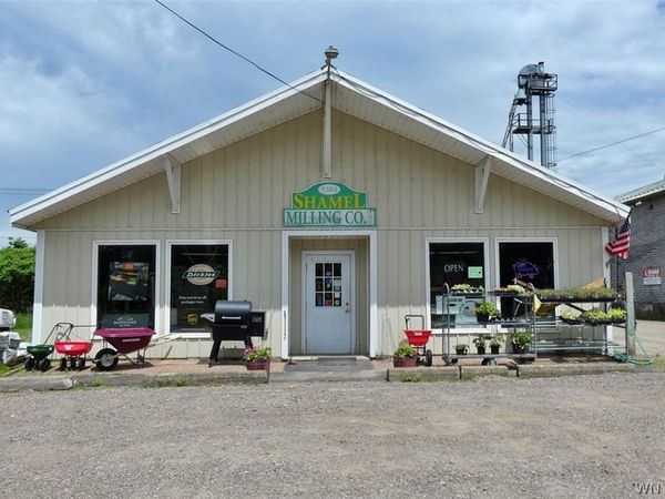 9384 Genesee Road, East Concord, NY 14055