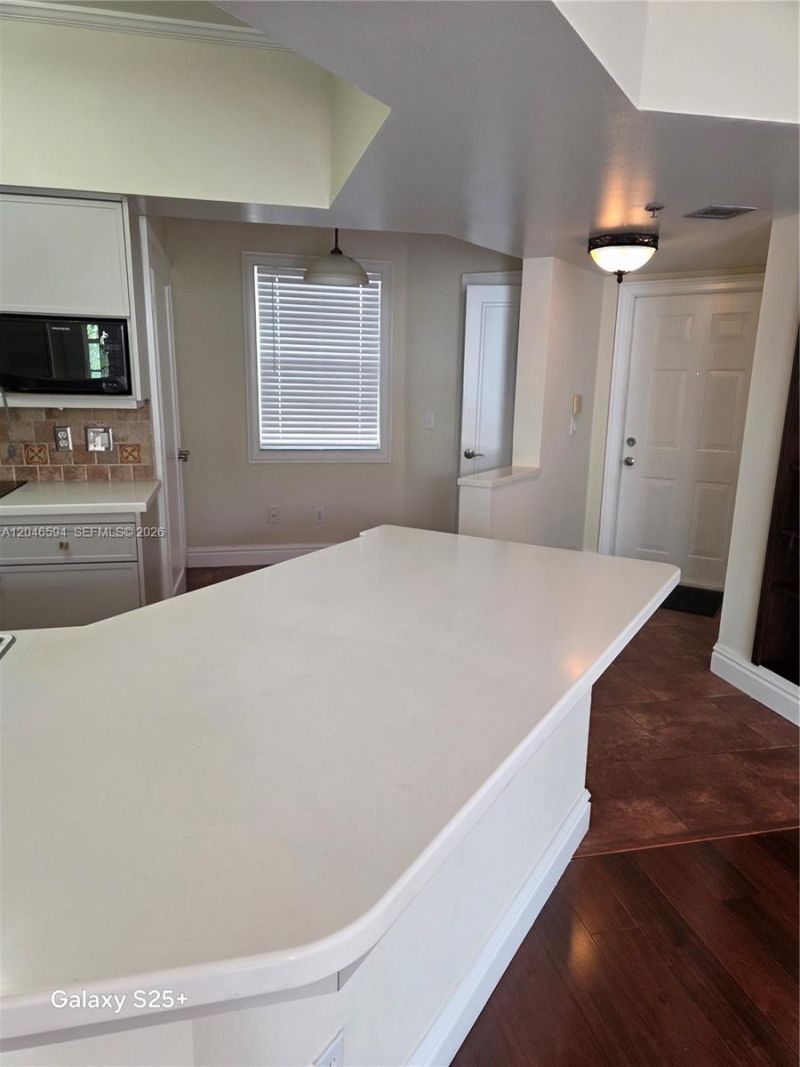 3255 NE 184th St, Unit 12304, Aventura, FL 33160 Photo
