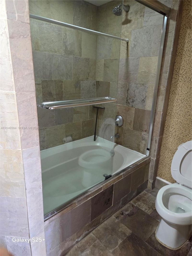 3255 NE 184th St, Unit 12304, Aventura, FL 33160 Photo