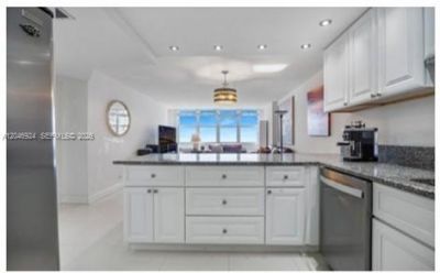 6039 Collins Ave , Unit 619, Miami Beach, FL 33140 Photo