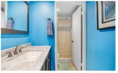 6039 Collins Ave , Unit 619, Miami Beach, FL 33140 Photo