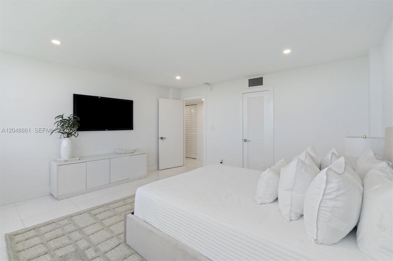 1180 S Ocean Boulevard , Unit 12F, Boca Raton, FL 33432 Photo